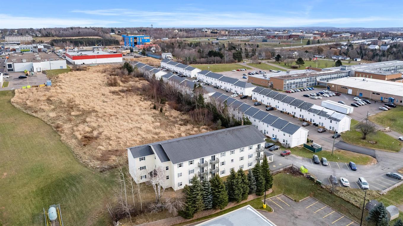 201 49 Burns Avenue, Charlottetown, PE