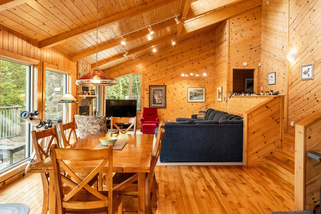 Lot 4 Lily Pad Bay, Kenora, ON - Indoor Photo Showing Other Room