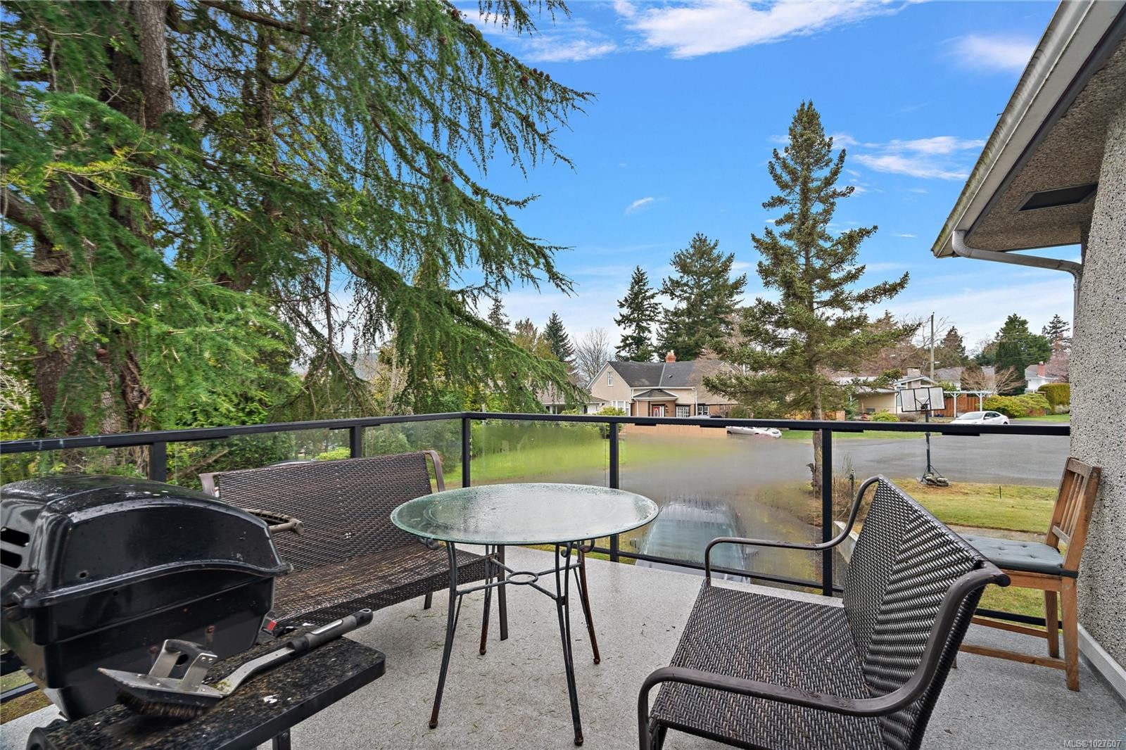 1819 Dunnett Cres, Saanich, BC