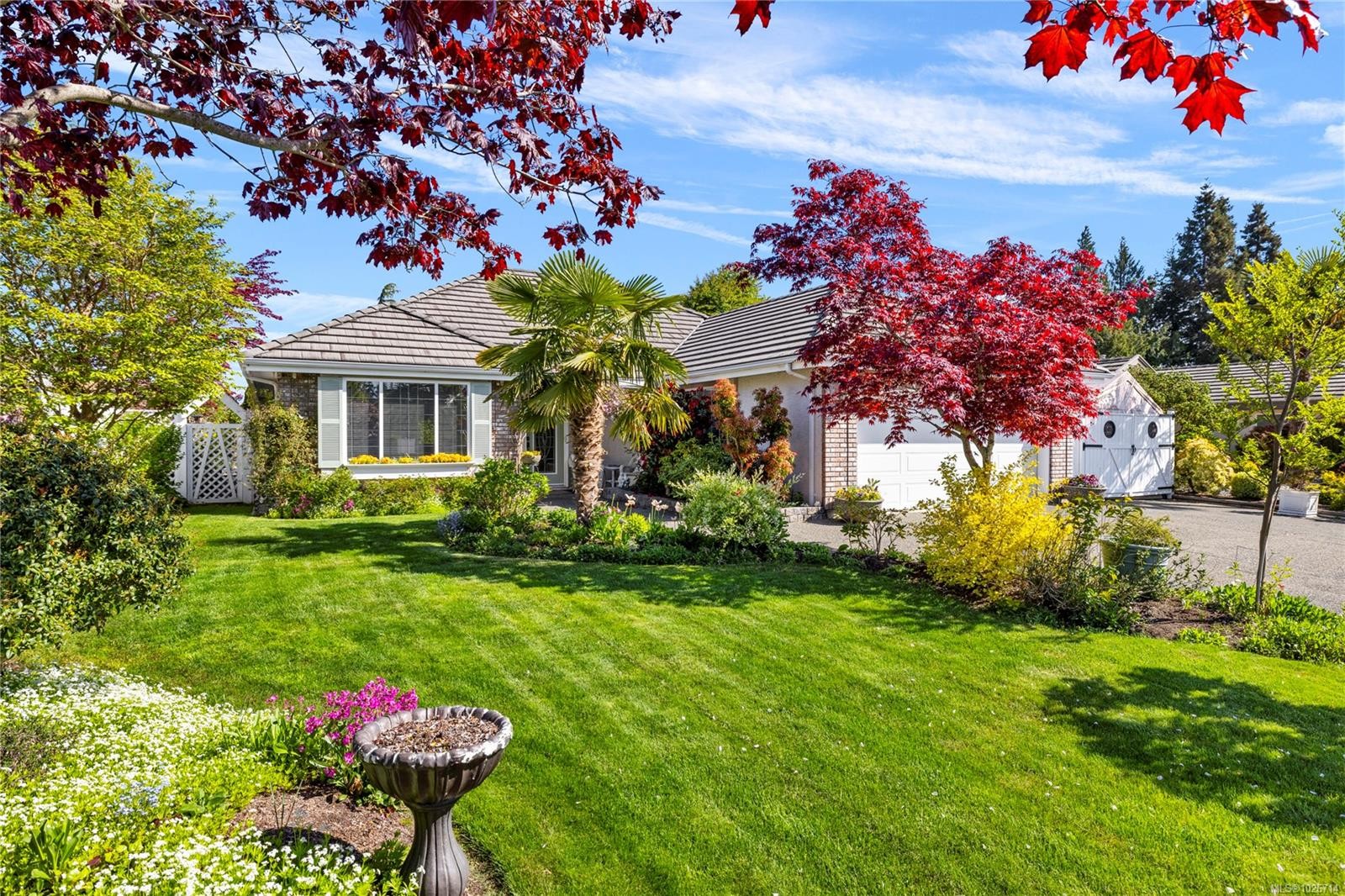 1157 Ormonde Rd, Qualicum Beach, BC