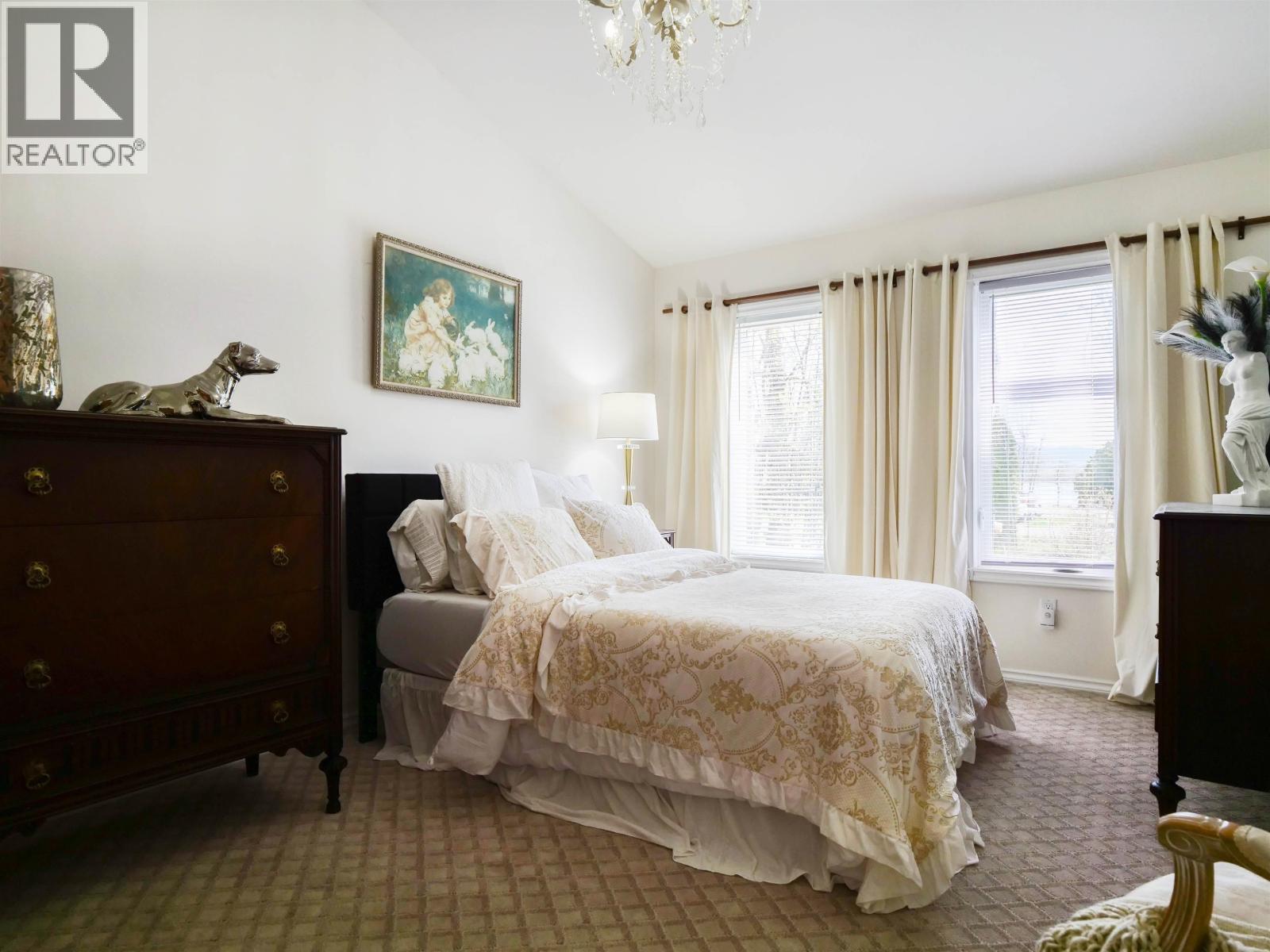 1750 Beach Crescent, Quesnel, BC - Indoor Photo Showing Bedroom
