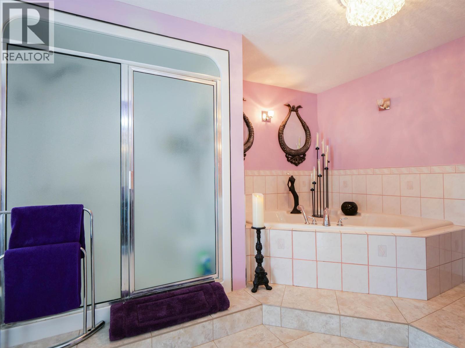 1750 Beach Crescent, Quesnel, BC - Indoor Photo Showing Bathroom