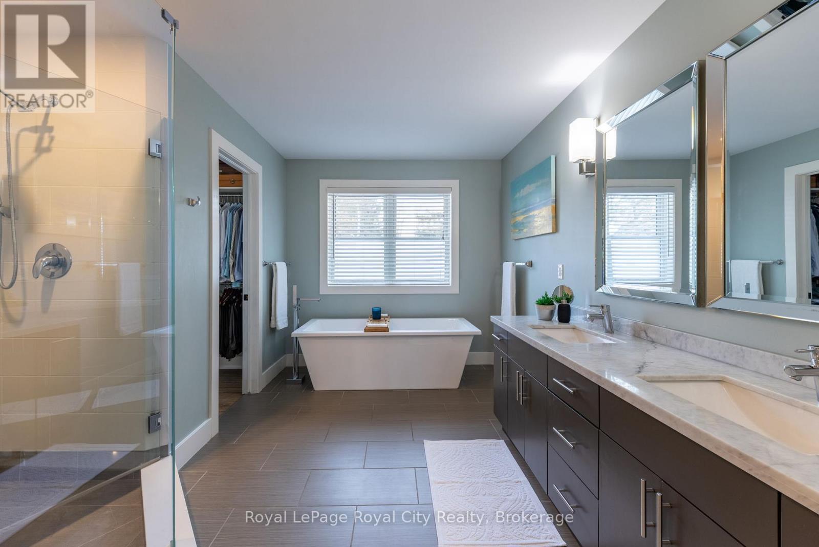 255 Normandy Avenue, Waterloo, ON - Indoor Photo Showing Bathroom