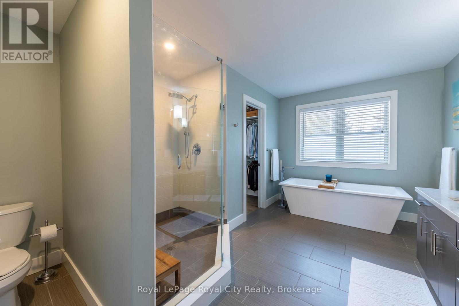 255 Normandy Avenue, Waterloo, ON - Indoor Photo Showing Bathroom