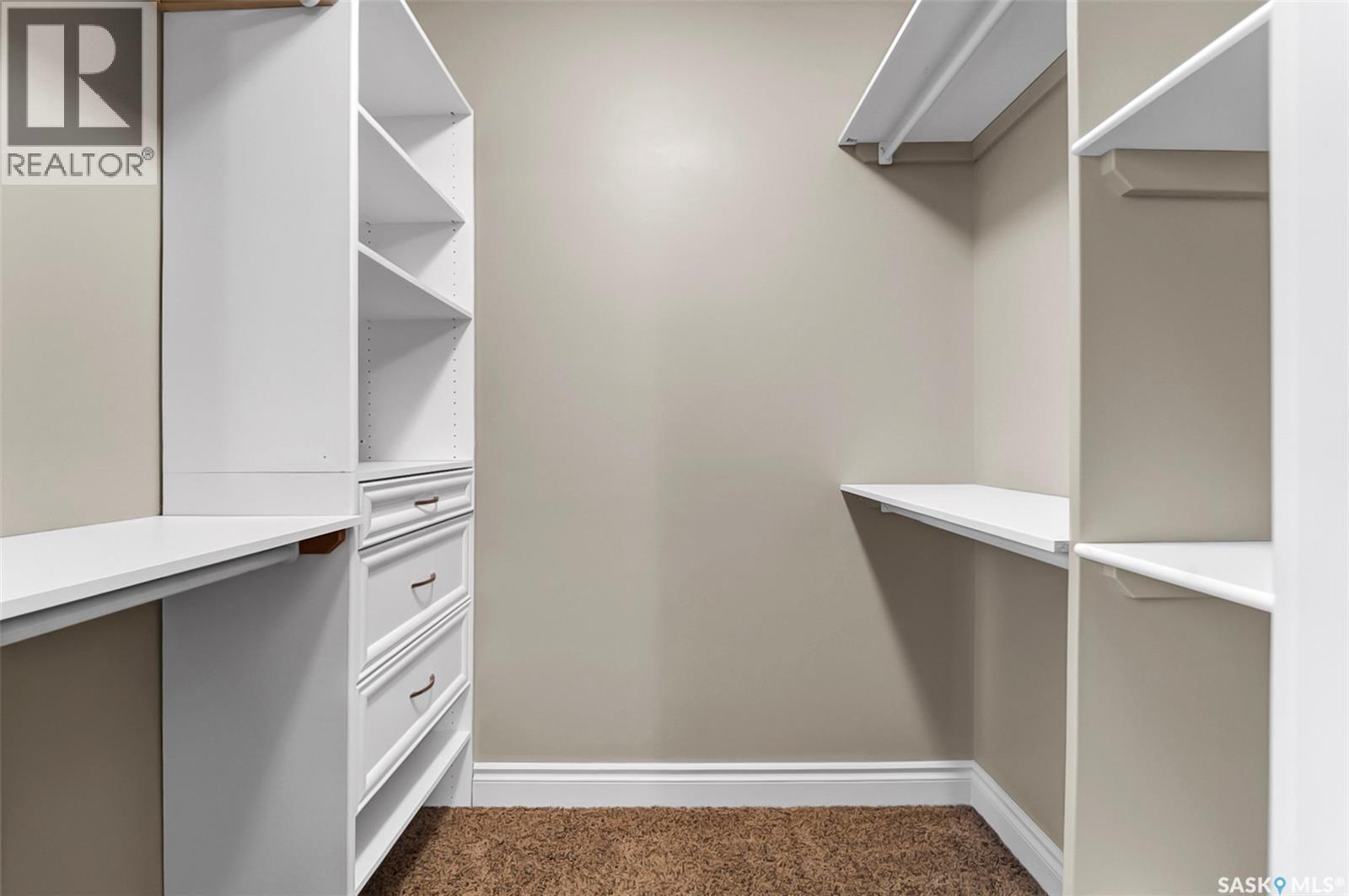 1506 Patrick Place, Saskatoon, SK - Indoor With Storage