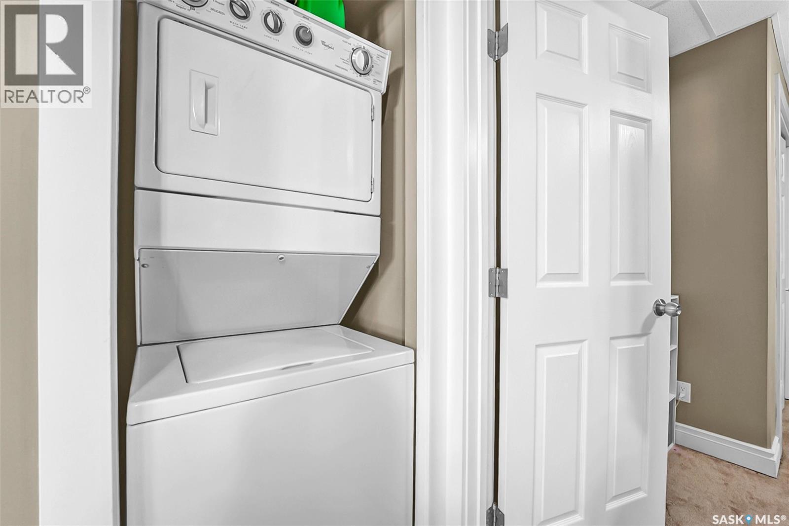 1506 Patrick Place, Saskatoon, SK - Indoor Photo Showing Laundry Room