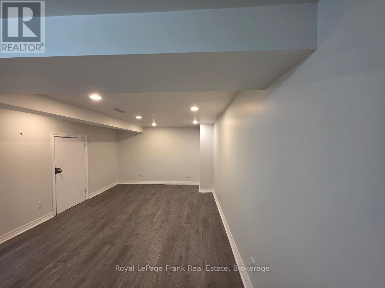 44 Billingsgate Crescent, Ajax, ON - Indoor Photo Showing Other Room