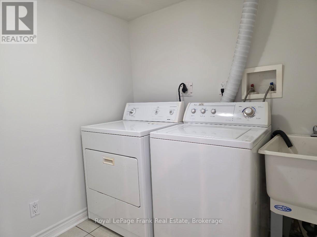 44 Billingsgate Crescent, Ajax, ON - Indoor Photo Showing Laundry Room