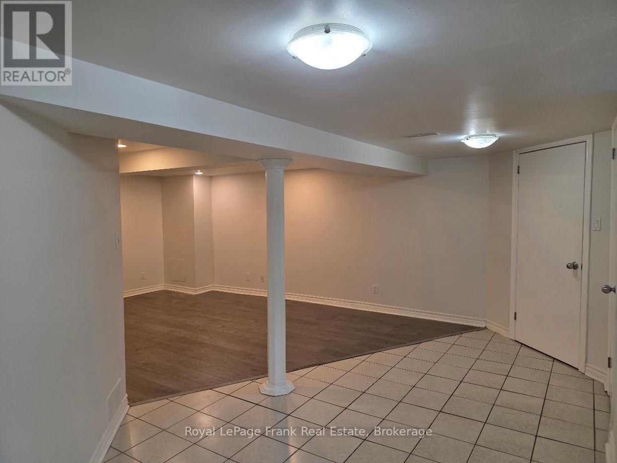 44 Billingsgate Crescent, Ajax, ON - Indoor Photo Showing Other Room