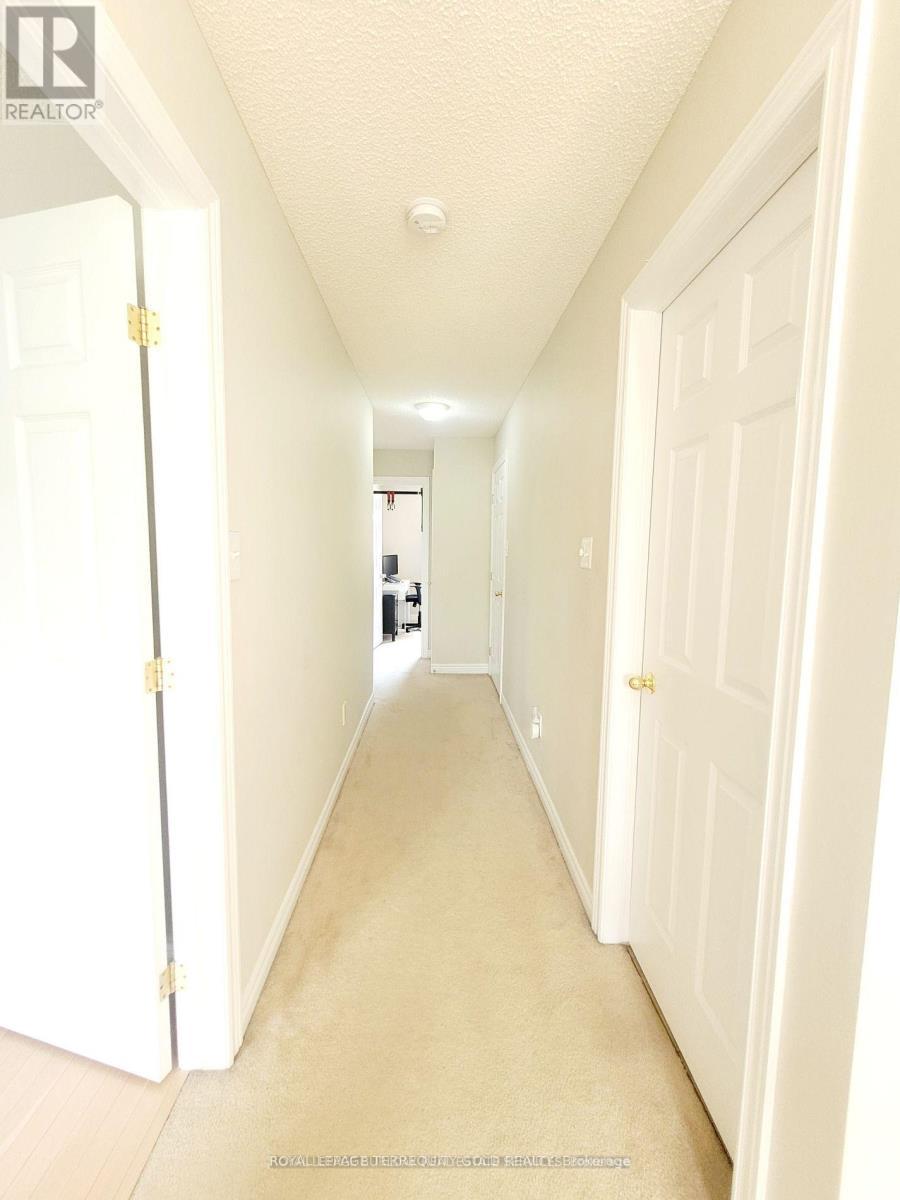 5231 Autumn Harvest Way, Burlington, ON - Indoor Photo Showing Other Room