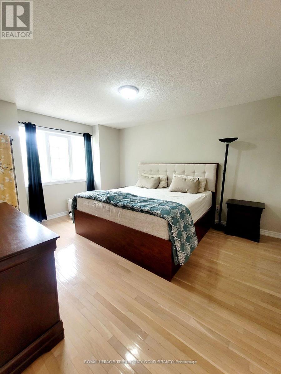 5231 Autumn Harvest Way, Burlington, ON - Indoor Photo Showing Bedroom