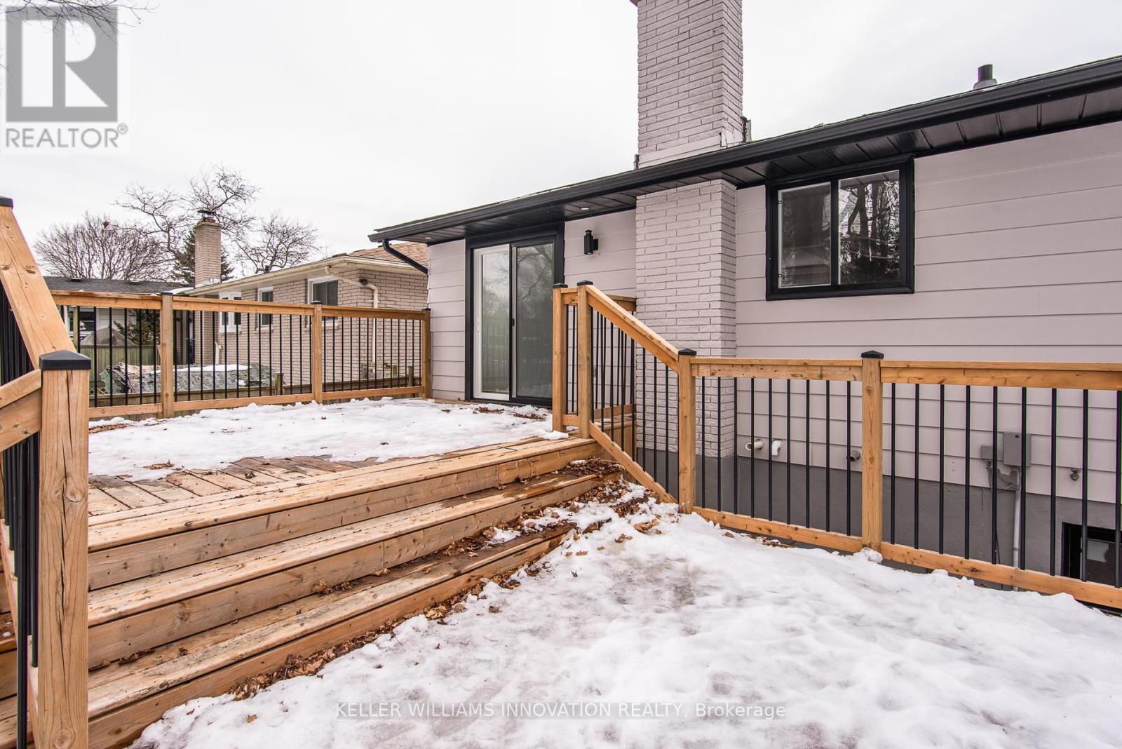 627 Glen Forrest Boulevard, Waterloo, ON - Outdoor With Exterior