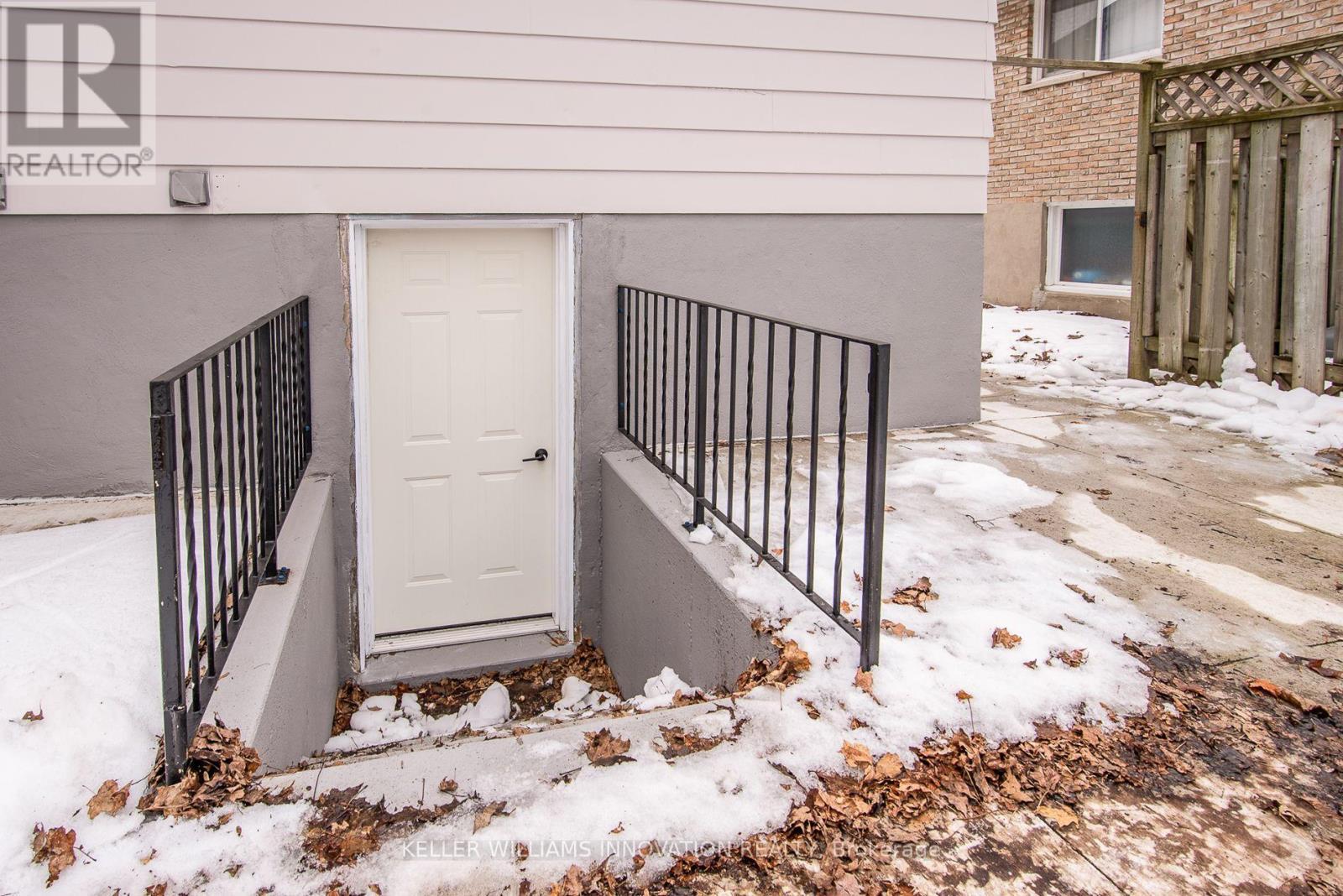 627 Glen Forrest Boulevard, Waterloo, ON - Outdoor With Exterior