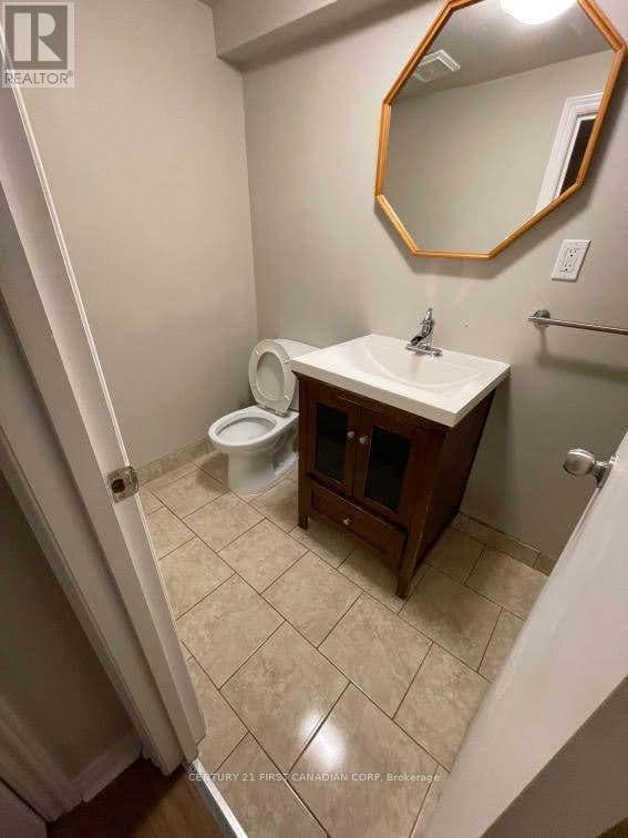 302 Egerton Street, London East (East M), ON - Indoor Photo Showing Bathroom