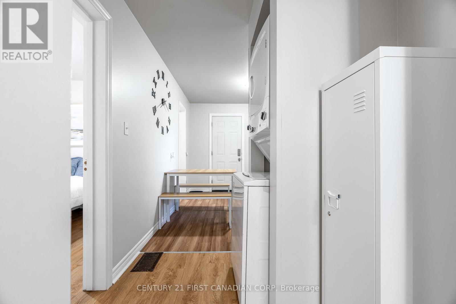 302 Egerton Street, London East (East M), ON - Indoor Photo Showing Other Room