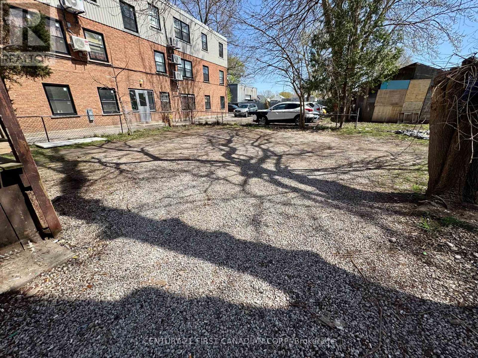 302 Egerton Street, London East (East M), ON - Outdoor