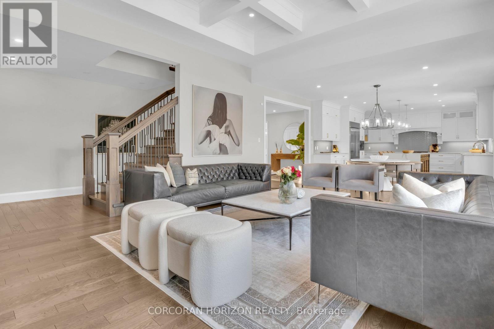 908 Fall Harvest Court, Kitchener, ON - Indoor Photo Showing Living Room
