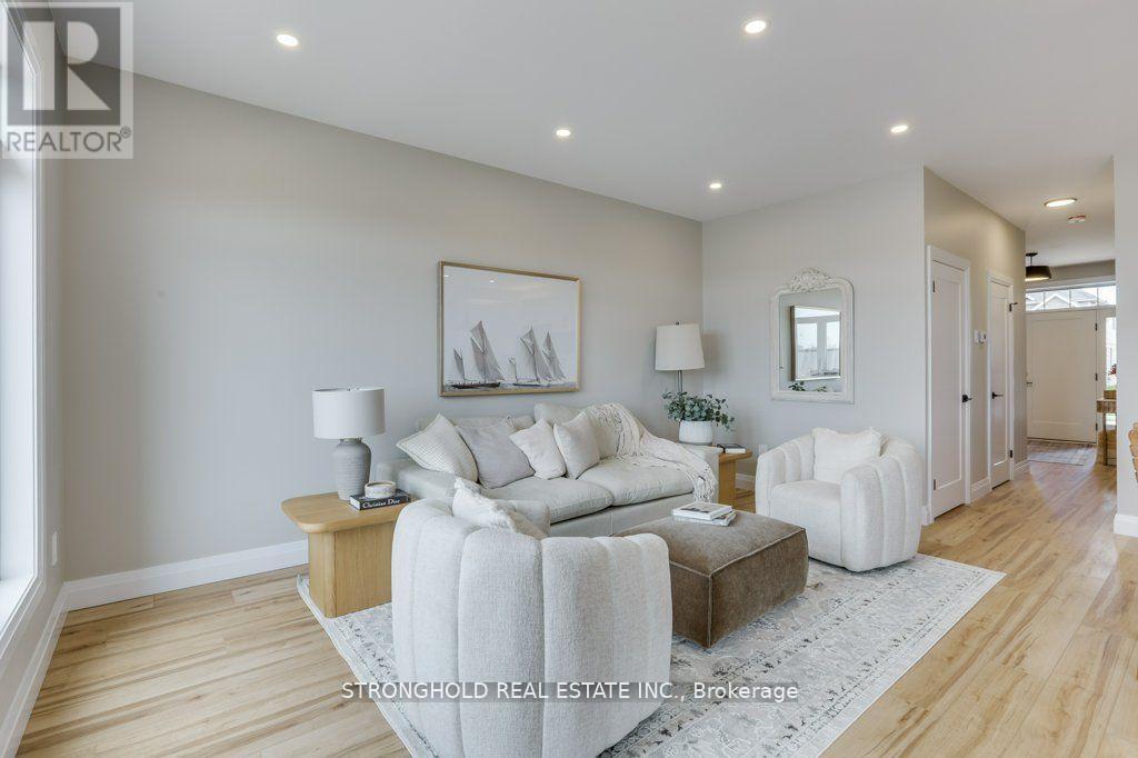 1768 Finley Crescent, London North (North I), ON - Indoor Photo Showing Living Room
