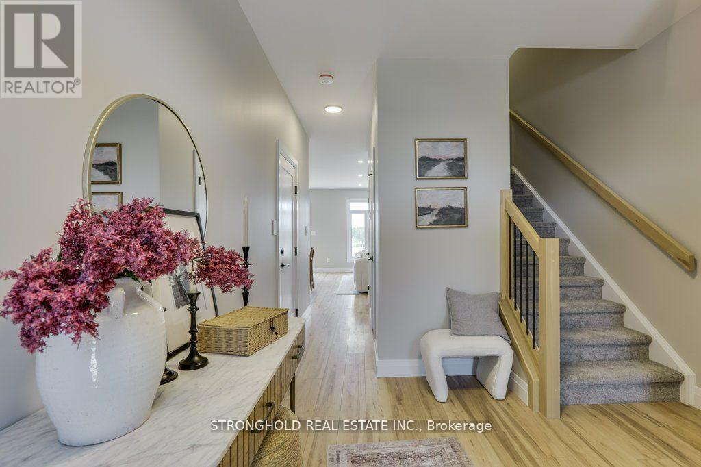 1768 Finley Crescent, London North (North I), ON - Indoor Photo Showing Other Room