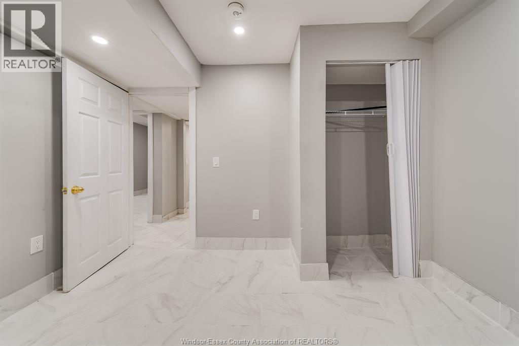 658 Tournier, Windsor, ON - Indoor Photo Showing Other Room