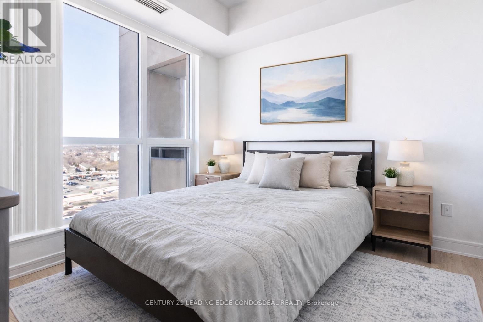 1712 - 9205 Yonge Street, Richmond Hill, ON - Indoor Photo Showing Bedroom