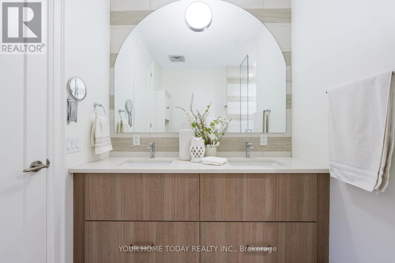 610 - 42 Mill Street, Halton Hills, ON - Indoor Photo Showing Bathroom