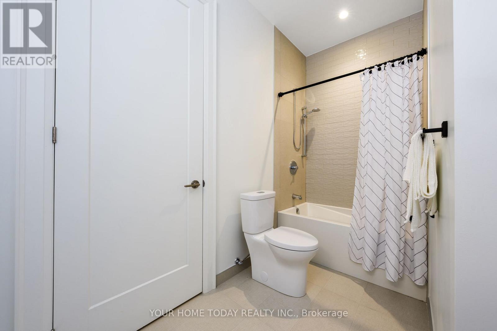 610 - 42 Mill Street, Halton Hills, ON - Indoor Photo Showing Bathroom