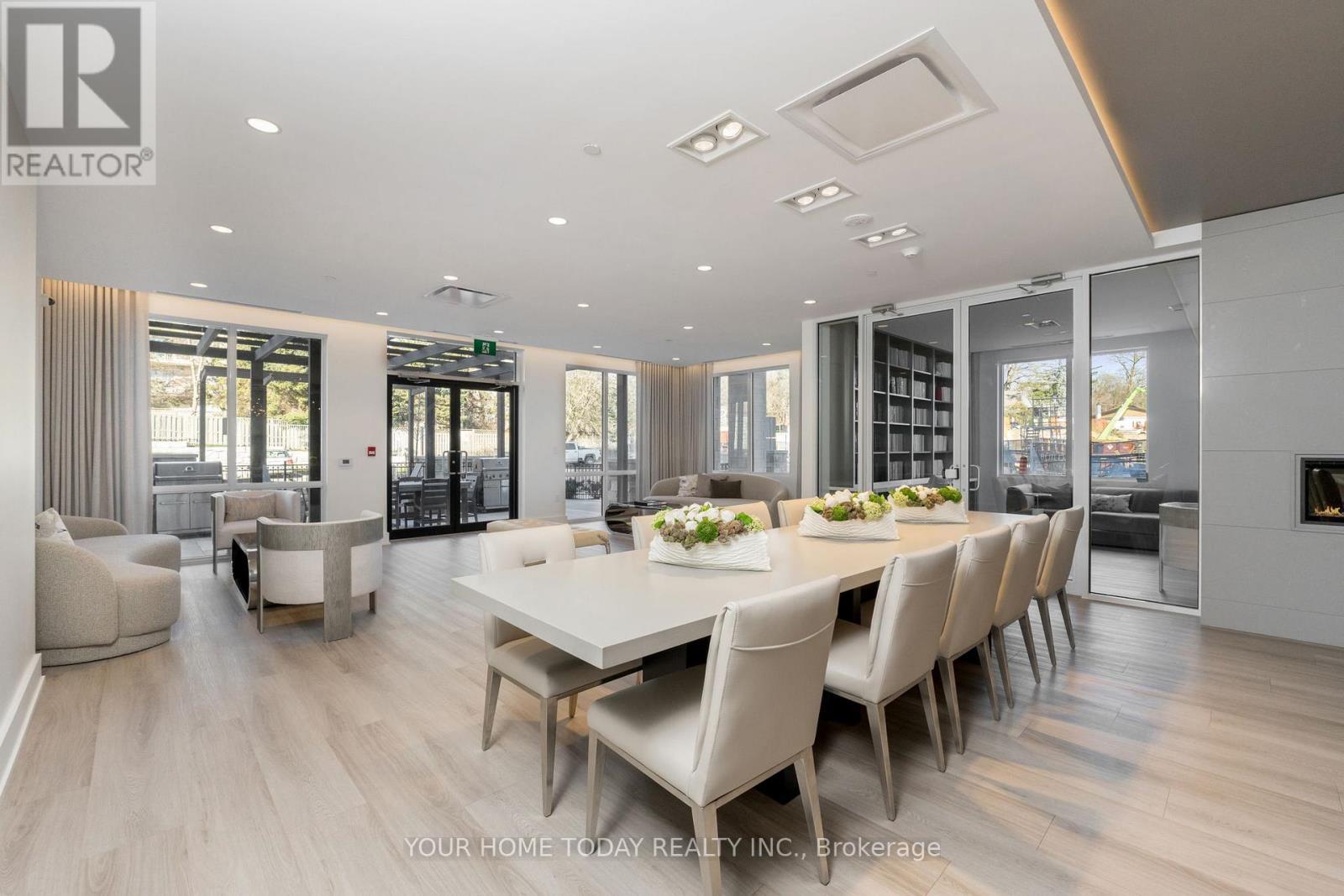 610 - 42 Mill Street, Halton Hills, ON - Indoor Photo Showing Dining Room