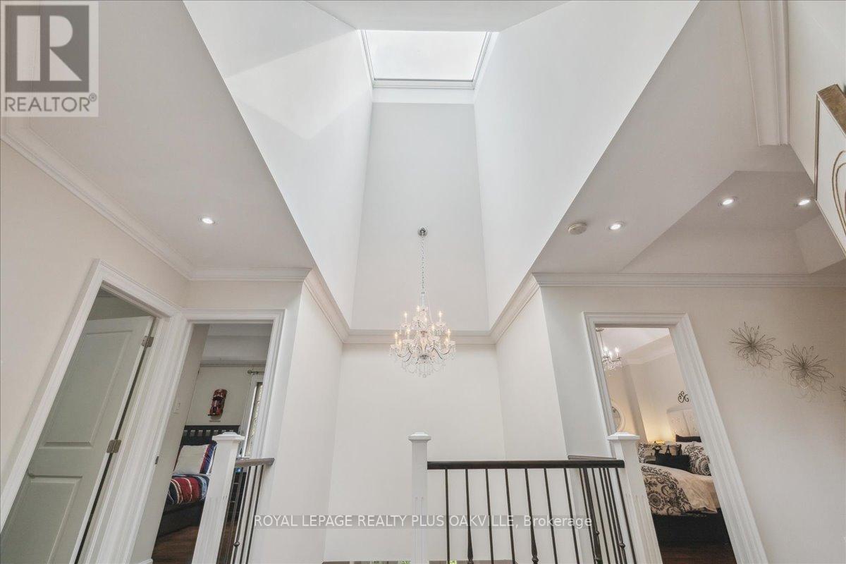 621 North Shore Boulevard E, Burlington, ON - Indoor Photo Showing Other Room