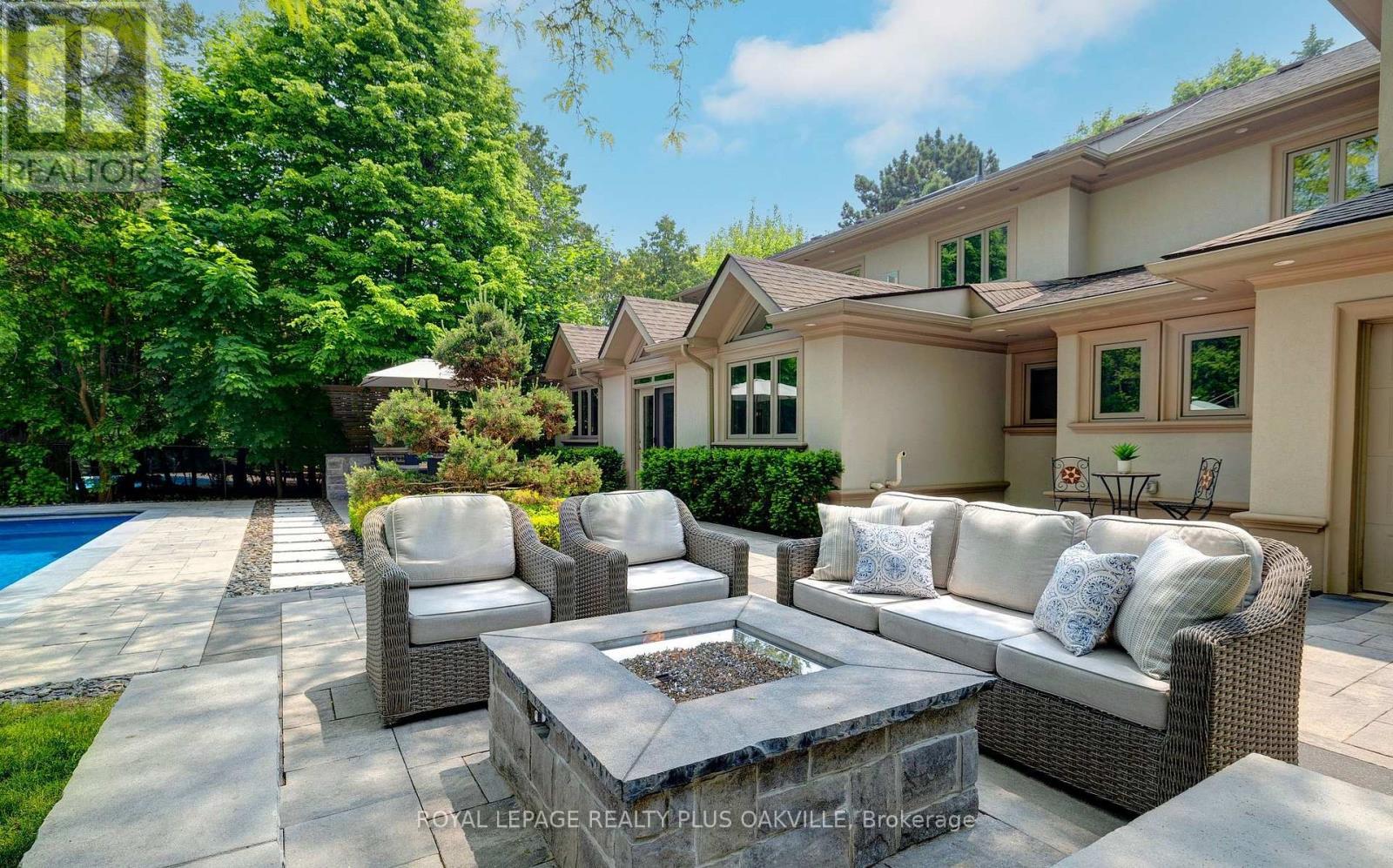 621 North Shore Boulevard E, Burlington, ON - Outdoor With Deck Patio Veranda