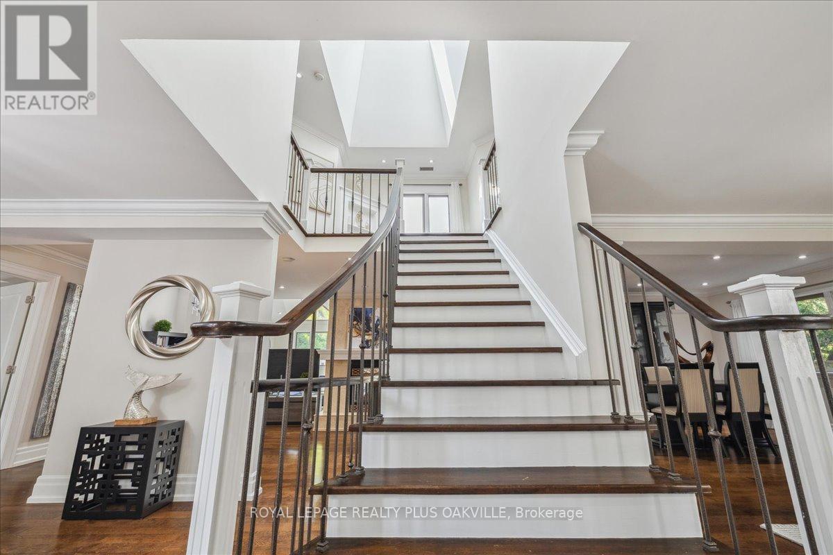 621 North Shore Boulevard E, Burlington, ON - Indoor Photo Showing Other Room