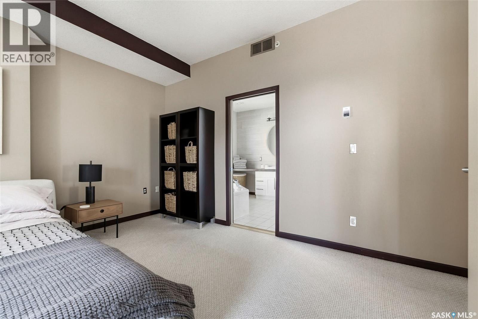 500 2020 11Th Avenue, Regina, SK - Indoor