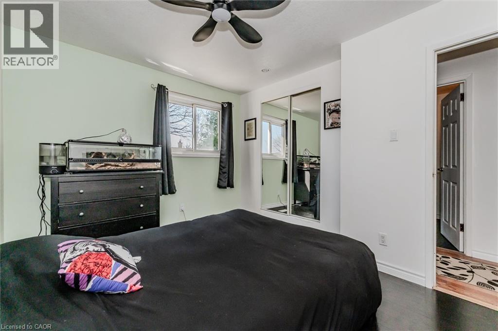 46 Roberts Crescent, Kitchener, ON - Indoor Photo Showing Bedroom