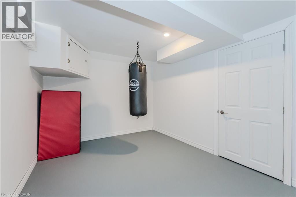 46 Roberts Crescent, Kitchener, ON - Indoor Photo Showing Other Room