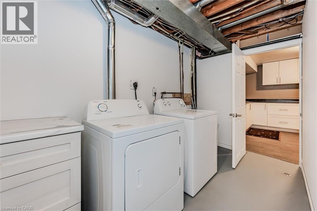 46 Roberts Crescent, Kitchener, ON - Indoor Photo Showing Laundry Room