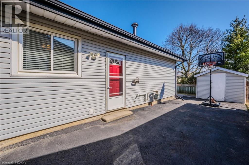 46 Roberts Crescent, Kitchener, ON - Outdoor