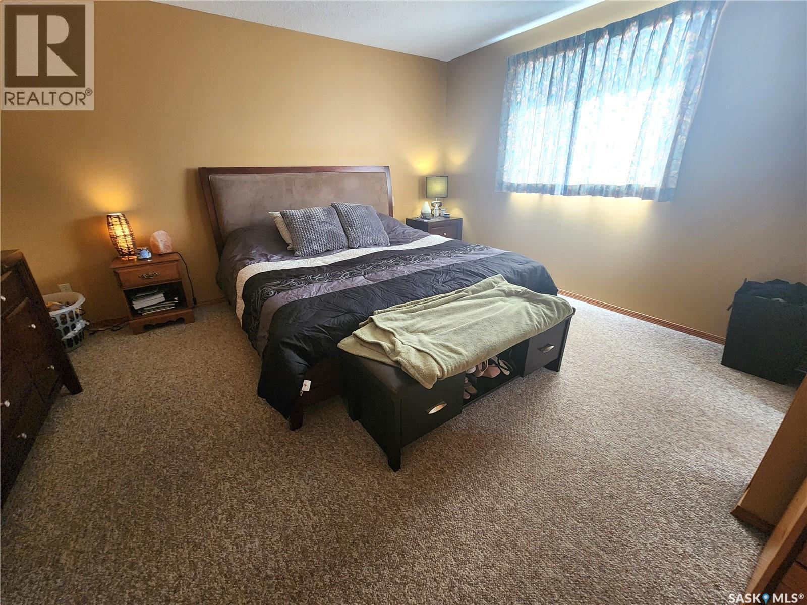 115 Carson Bay, Lampman, SK - Indoor Photo Showing Bedroom