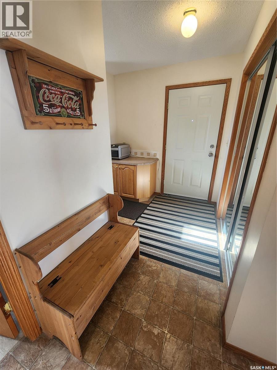 115 Carson Bay, Lampman, SK - Indoor Photo Showing Other Room