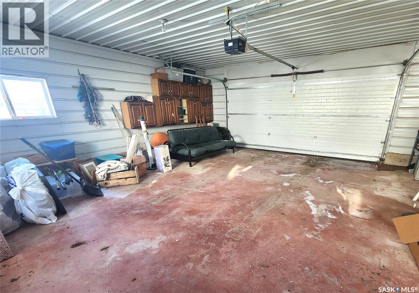 115 Carson Bay, Lampman, SK - Indoor Photo Showing Garage