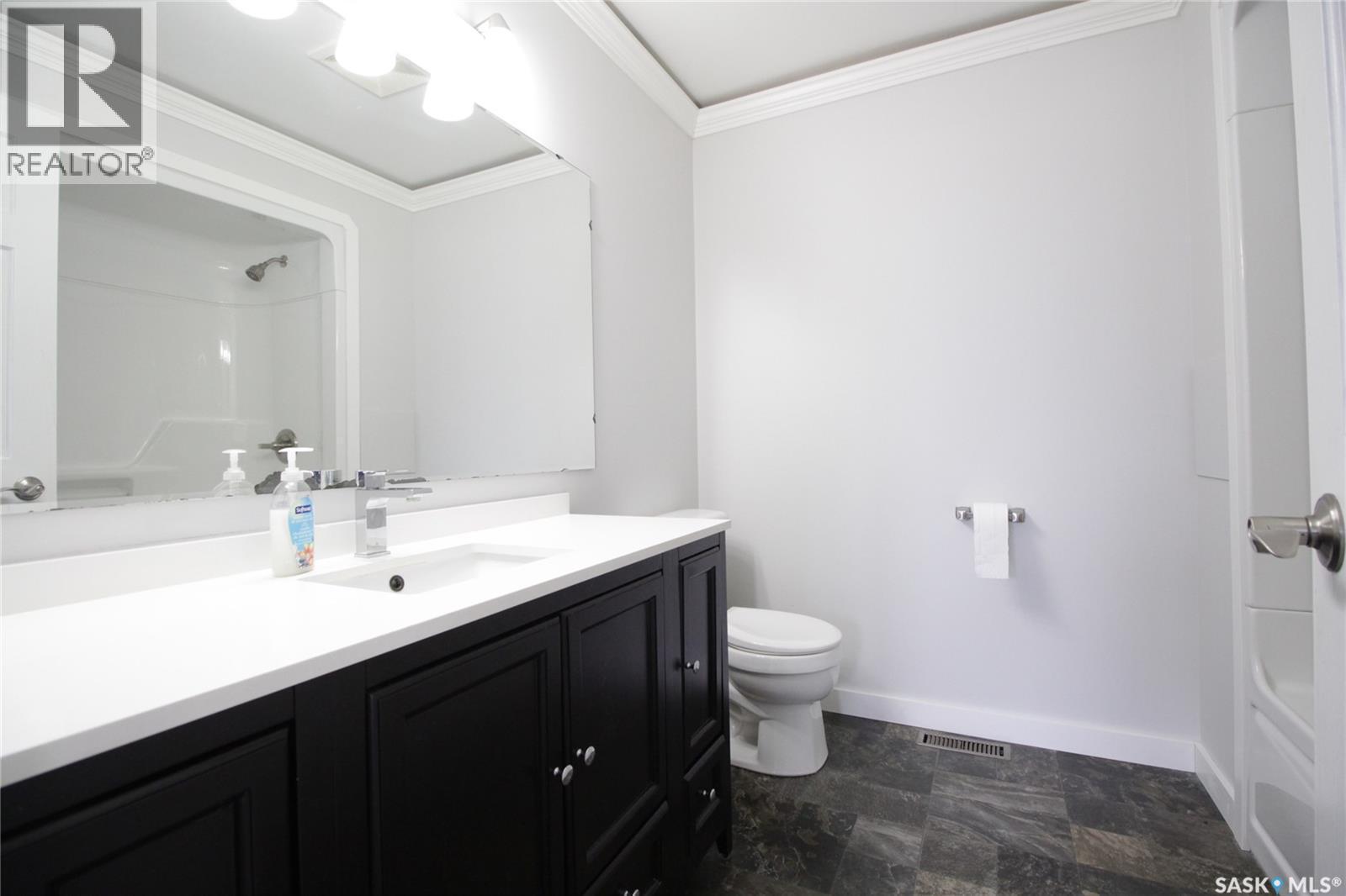 5 Souris Avenue, Redvers, SK - Indoor Photo Showing Bathroom