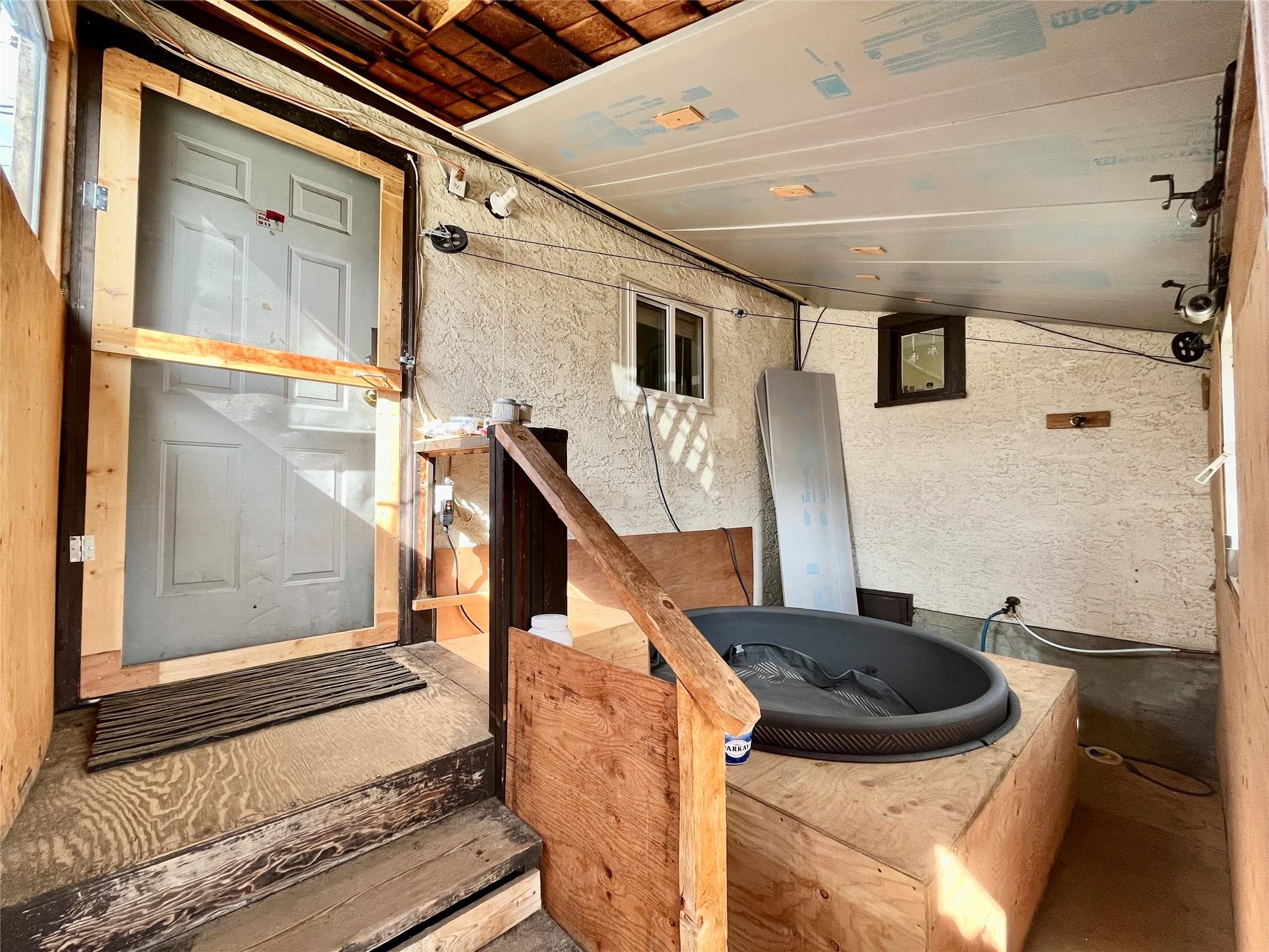 302 6Th Avenue, Nakusp, BC - Photo Showing Other Room