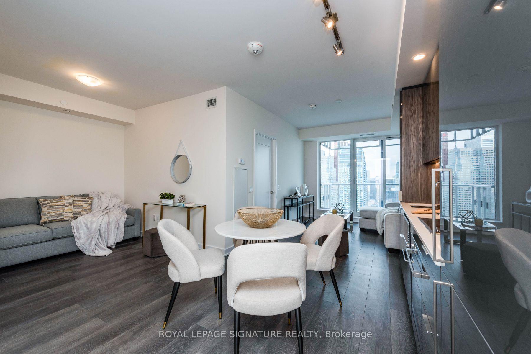 5006-28 Freeland Street, Toronto, ON - Indoor Photo Showing Dining Room