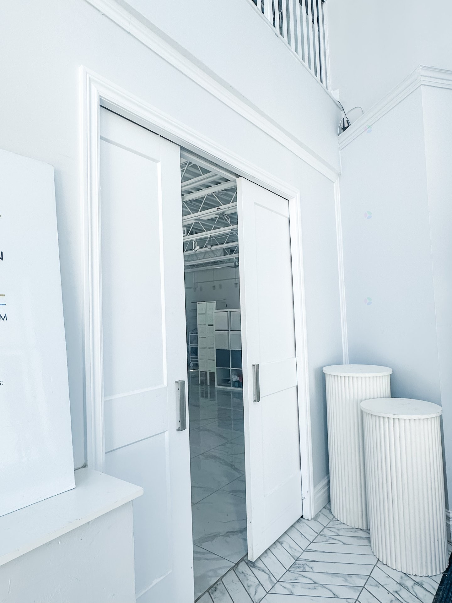 Commerce - 1795 Rue De Salaberry, Montréal (Ahuntsic-Cartierville), QC - Indoor Photo Showing Other Room