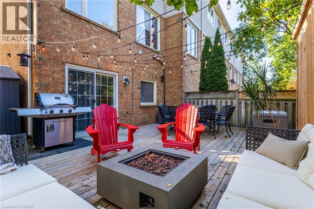 5123 Dryden Avenue, Burlington, ON - Outdoor With Deck Patio Veranda With Exterior