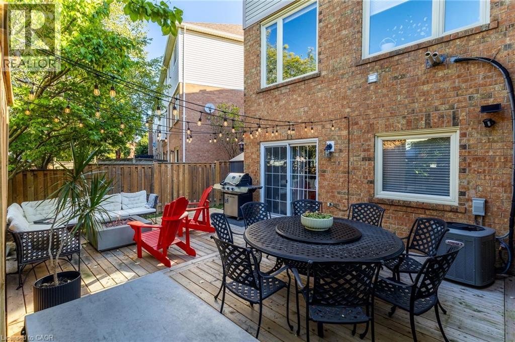 5123 Dryden Avenue, Burlington, ON - Outdoor With Deck Patio Veranda With Exterior