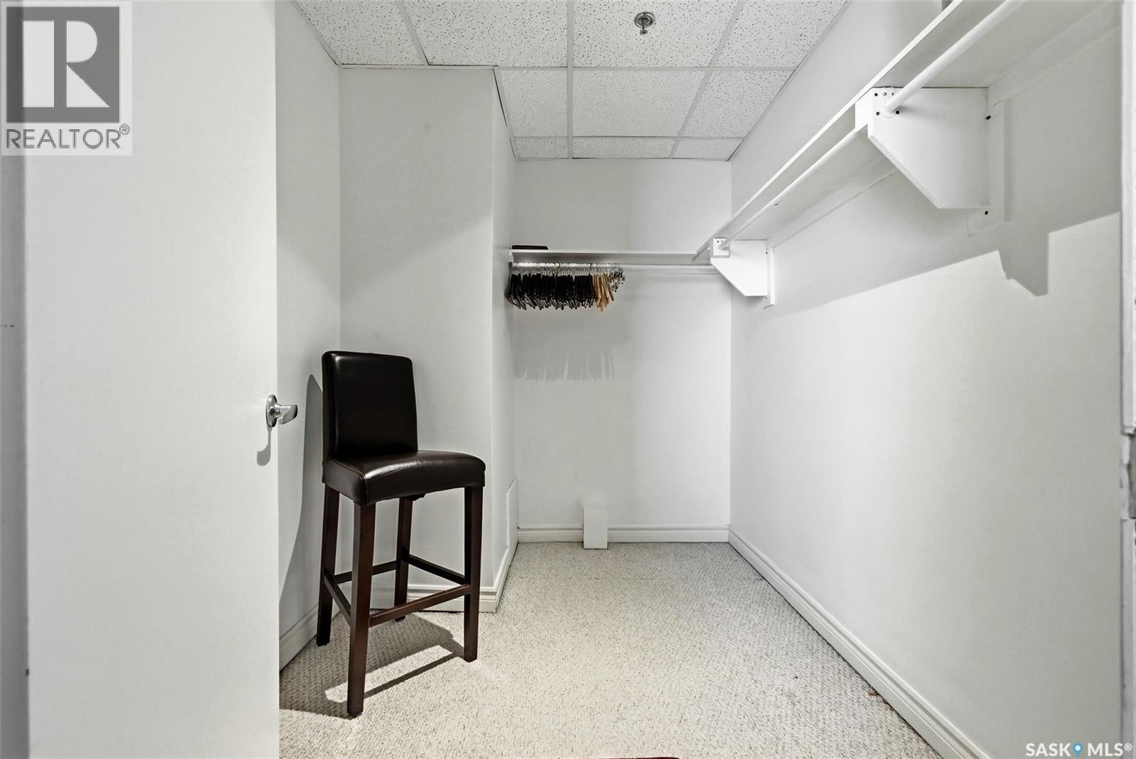 400 2020 11Th Avenue, Regina, SK - Indoor