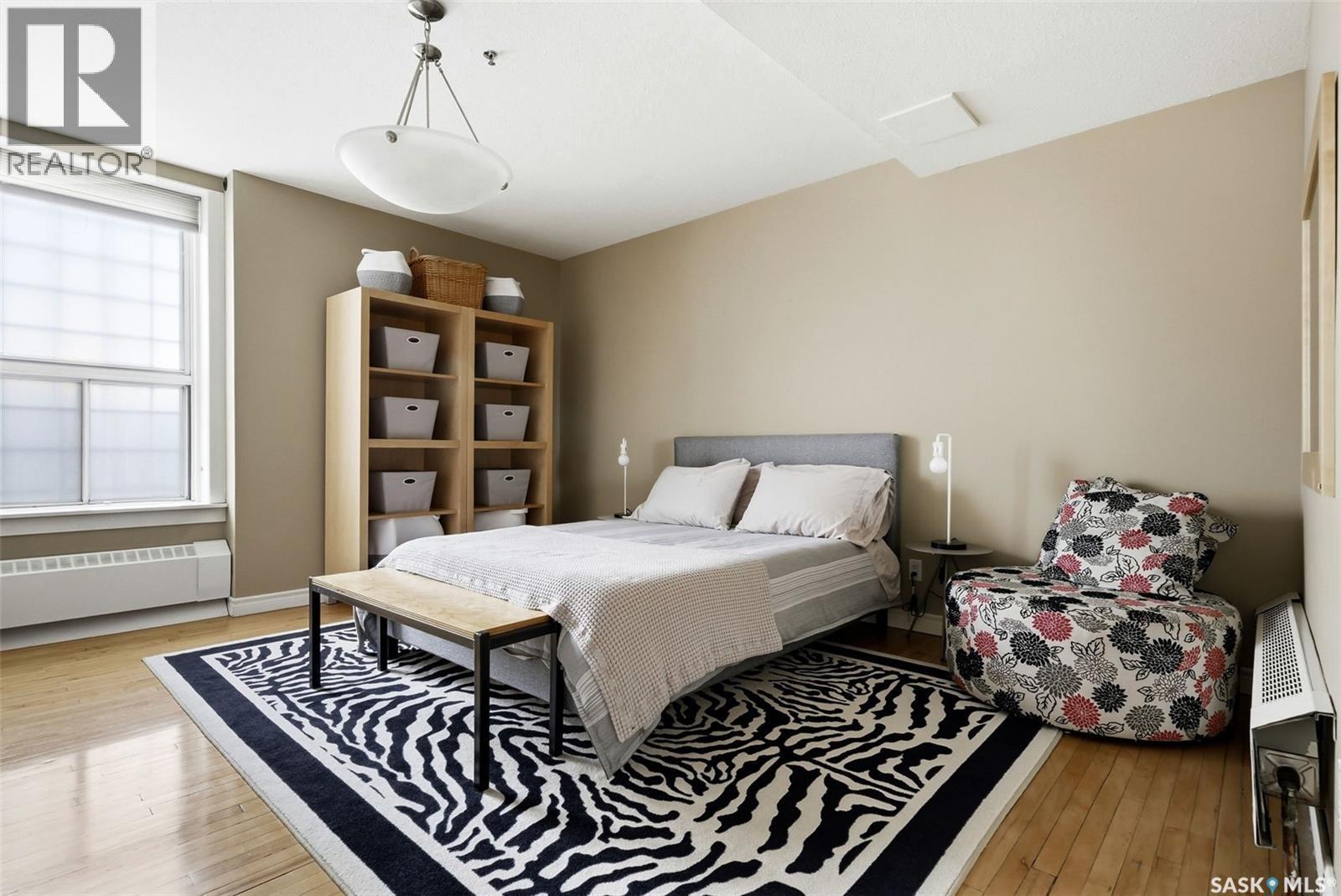 400 2020 11Th Avenue, Regina, SK - Indoor Photo Showing Bedroom