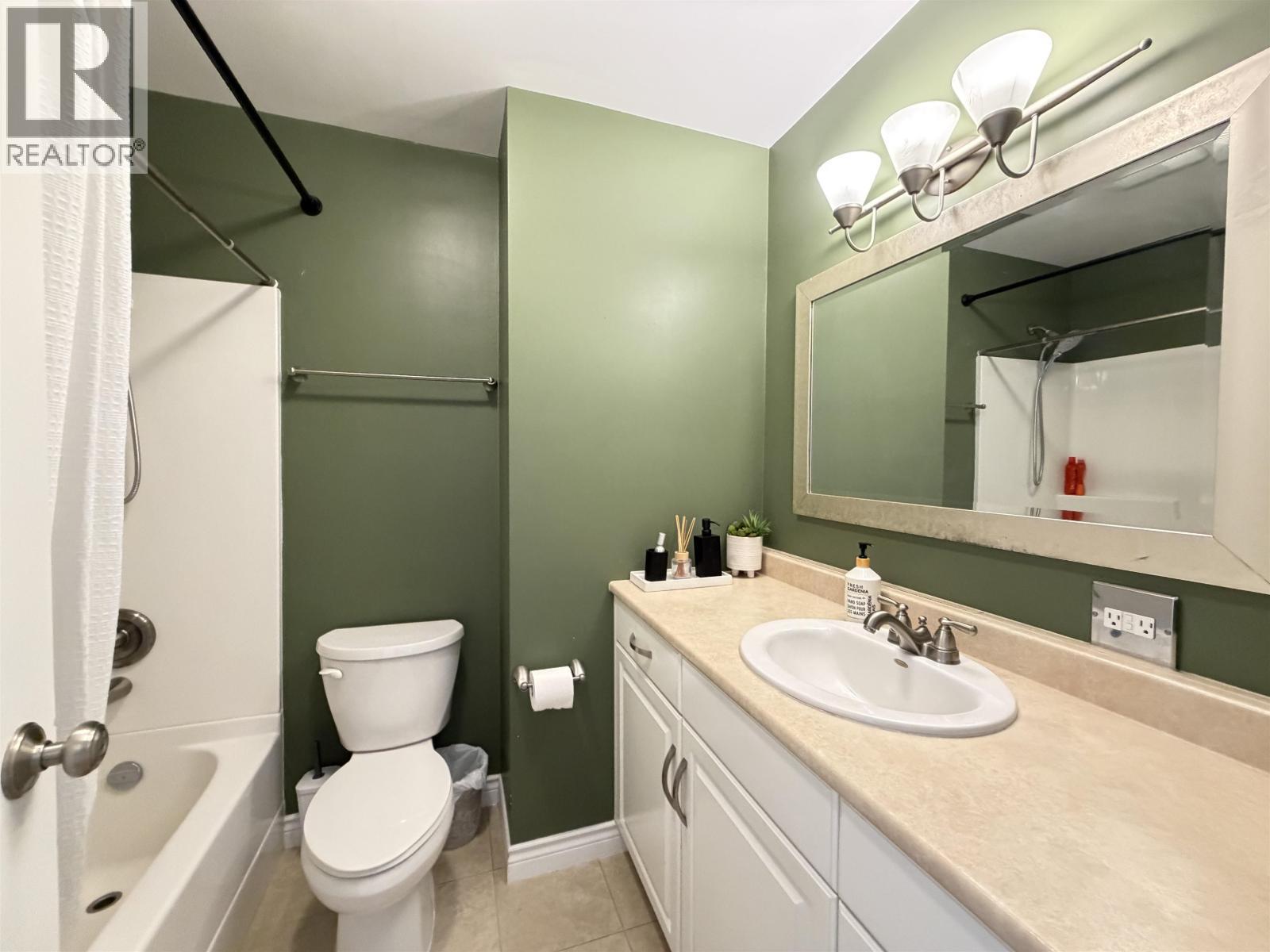 864 Old Loop Road, Vanderhoof, BC - Indoor Photo Showing Bathroom