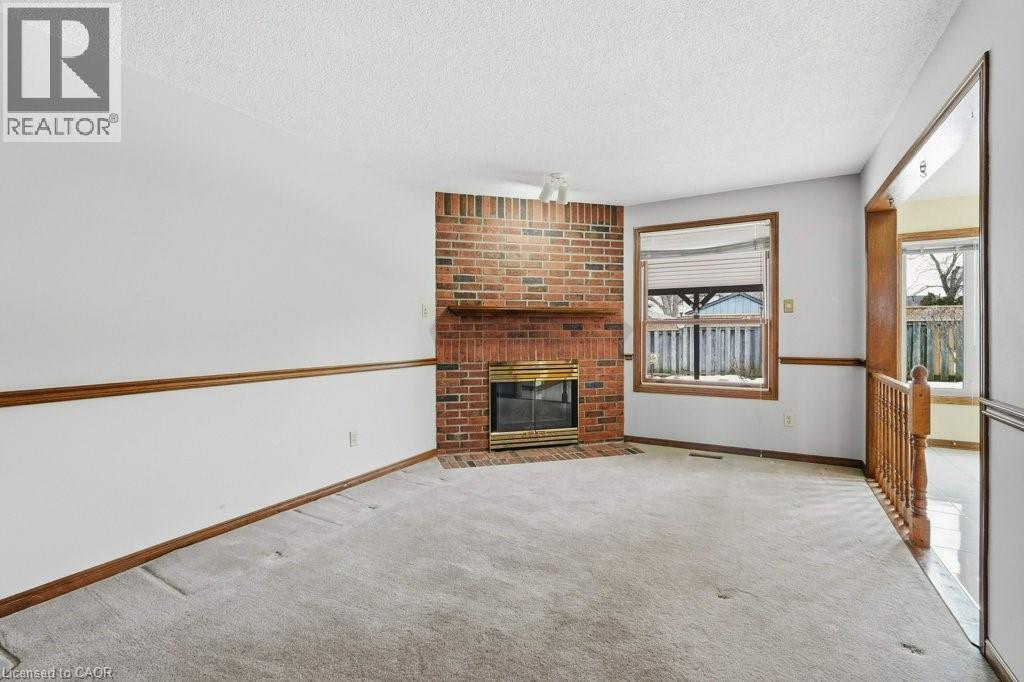 639 Rexford Drive, Hamilton, ON - Indoor With Fireplace