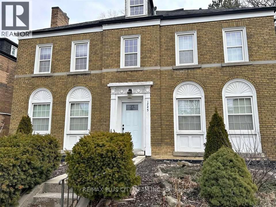 B - 1745 Bathurst Street, Toronto, ON - Outdoor With Facade